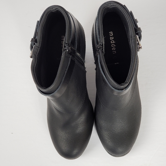 Madden Girl black booties - Picture 6 of 8